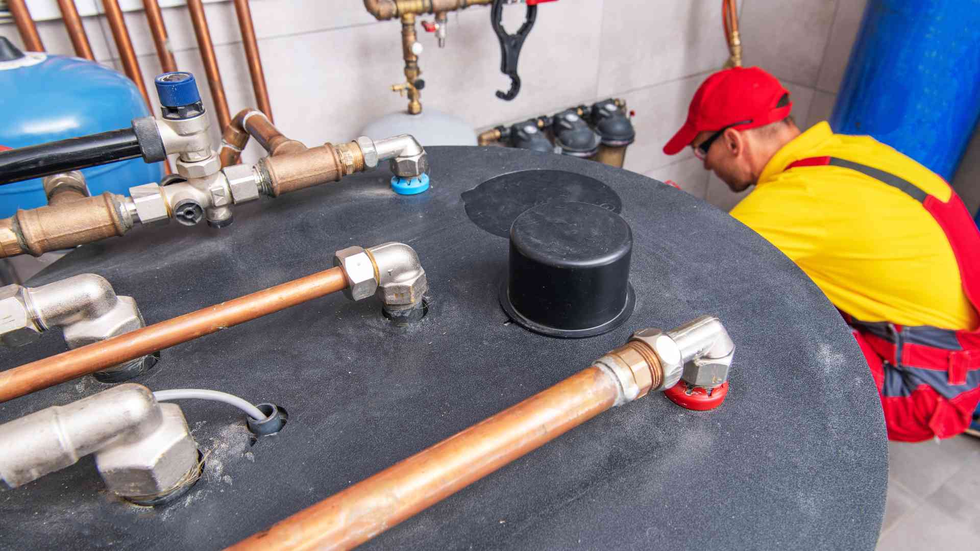 Hot Water Tank Repair Signs You Need a Replacement